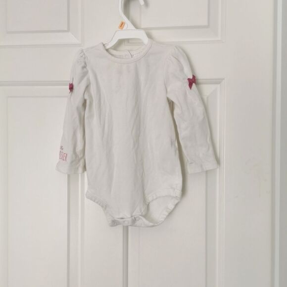 3/$15 Disney baby long sleeve onesie size 12-18 m - Picture 1 of 5